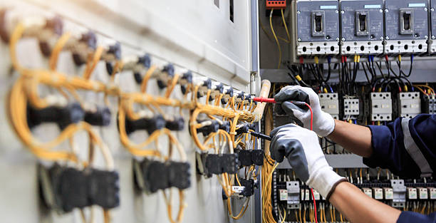Professional Electrician technician working in Hide-A-Way Lake, MS